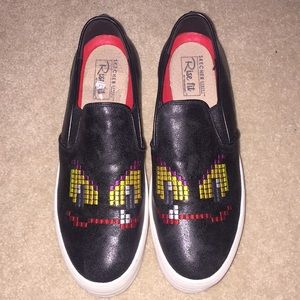 Sketchers Monster Platform Slip on